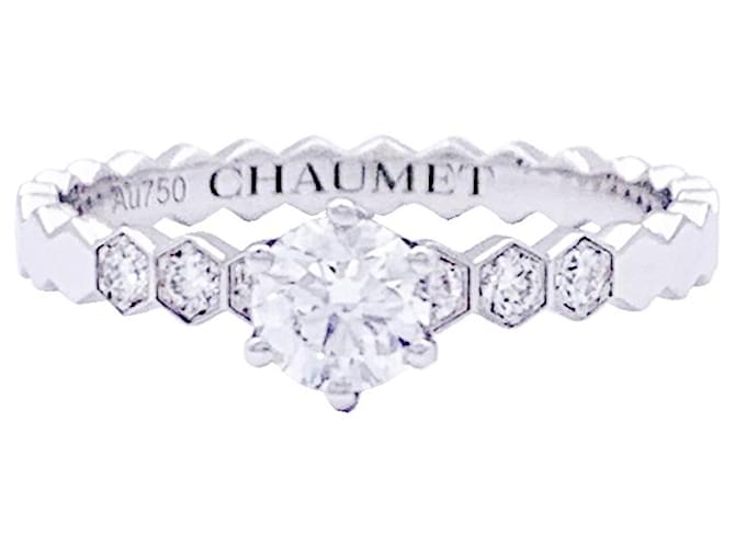 Anel Chaumet “Solitaire Bee my Love” em ouro branco, diamantes.  ref.1193649