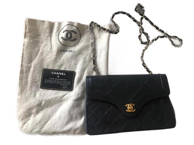 Trendy CC Chanel Bolsos de mano Negro Cuero  ref.1193860