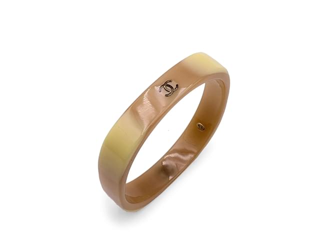 Chanel bracelet Beige Plastic  ref.1194381
