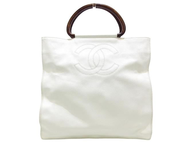 Chanel White Leather  ref.1195930