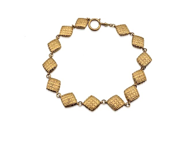 Chanel Vintage Collier-Halskette mit gestepptem Kragen aus goldfarbenem Metall Golden  ref.1195953