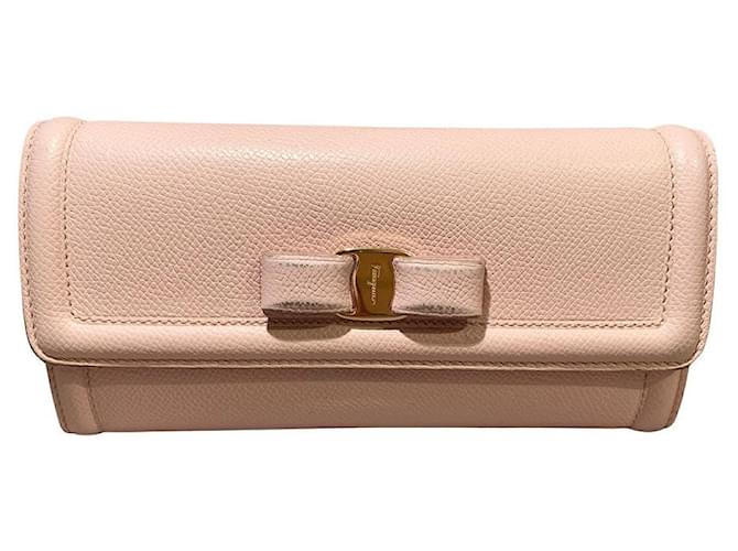 SALVATORE FERRAGAMO pink leather wallet  ref.1196318