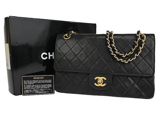 Timeless Chanel forrado Flap Negro Cuero  ref.1196320