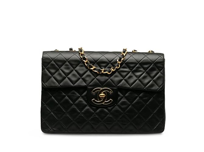 Bolso de hombro maxi con solapa única Chanel Jumbo XL clásico de piel de cordero negro Cuero  ref.1197435