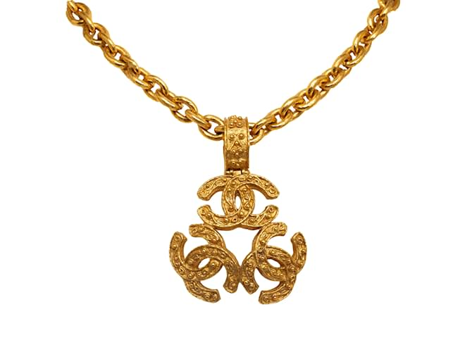 Gold Chanel Triple CC Pendant Necklace Golden Yellow gold  ref.1197500