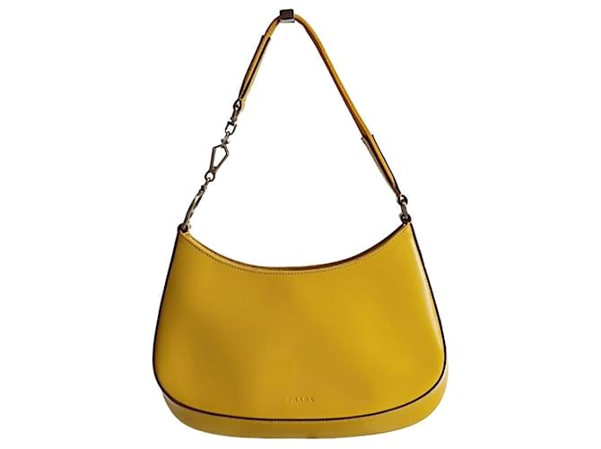 Bolsa de ombro vintage Cleo Prada em couro amarelo  ref.1197755
