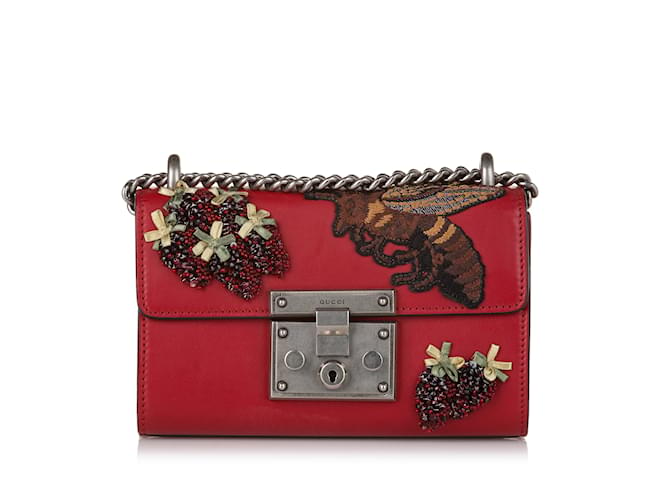 Bolso bandolera pequeño con candado bordado Gucci rojo Roja Cuero  ref.1199188