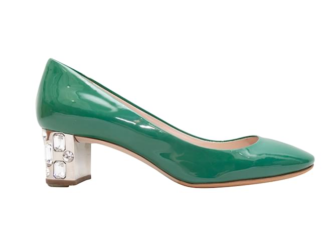 Zapatos de salón verdes de charol con adornos de cristales de Miu Miu Talla 36.5 Lienzo  ref.1199244