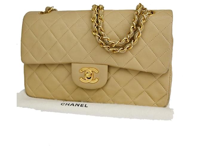 Chanel Classic Flap Bege Couro  ref.1200193