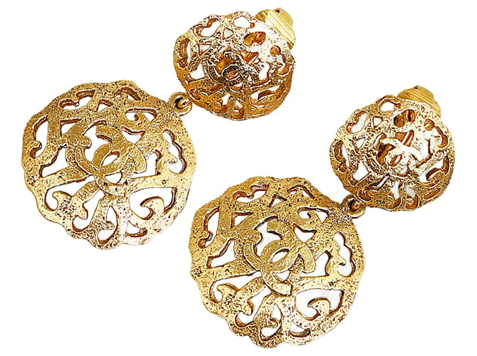 Brincos Chanel Gold CC Drop Dourado Metal Banhado a ouro  ref.1200609