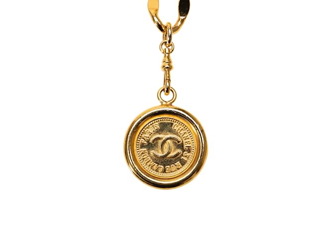 Goldfarbener Chanel-Medaillon-Kettengliedergürtel Golden Metall  ref.1200801