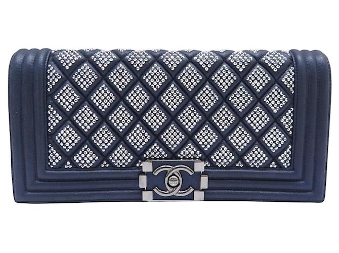 SAC A MAIN CHANEL POCHETTE BOY STRASS SWAROVSKI CUIR BLEU BLUE POUCH CLUTCH BAG Bleu Marine  ref.1201377