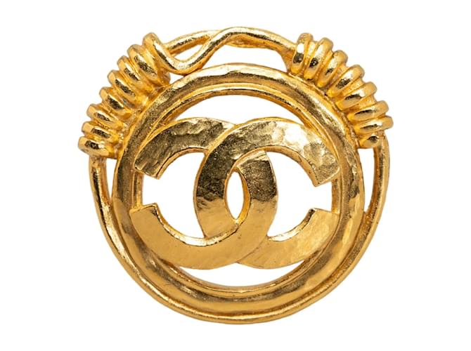 Chanel Spilla CC a molla D'oro Metallo  ref.1201522