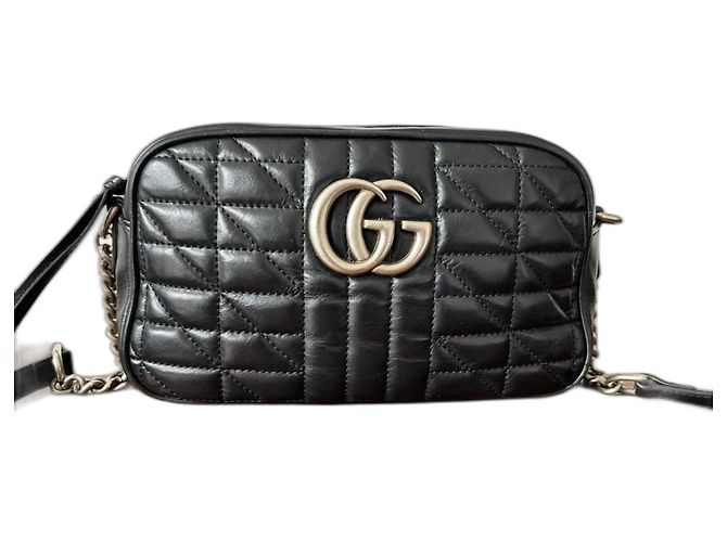 Gucci Marmont gesteppte Leder Handtasche Schwarz