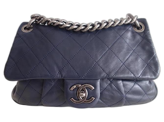 CHANEL CROSSBODY BAG Blue Leather  ref.1203439