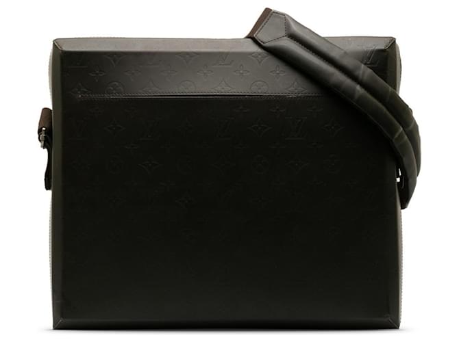 Louis Vuitton Steve Cuir Noir  ref.1203501