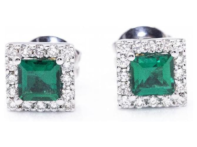 Autre Marque Gold and Emerald Earrings. Dark green White gold Diamond  ref.1203552