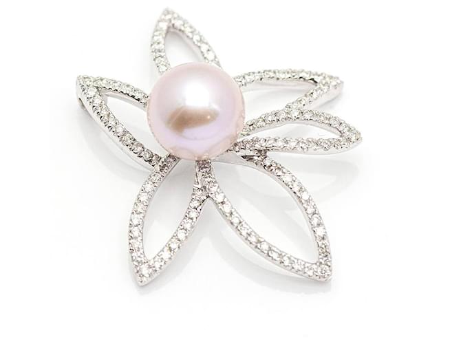 Autre Marque Ciondolo fiore d'oro e perla. Rosa Oro bianco Diamante  ref.1203575