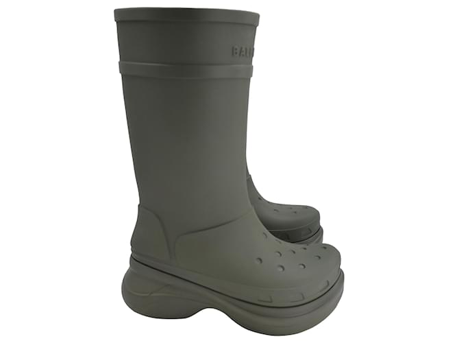 Balenciaga Crocs Boots in Army Green EVA Olive green Rubber  ref.1203943