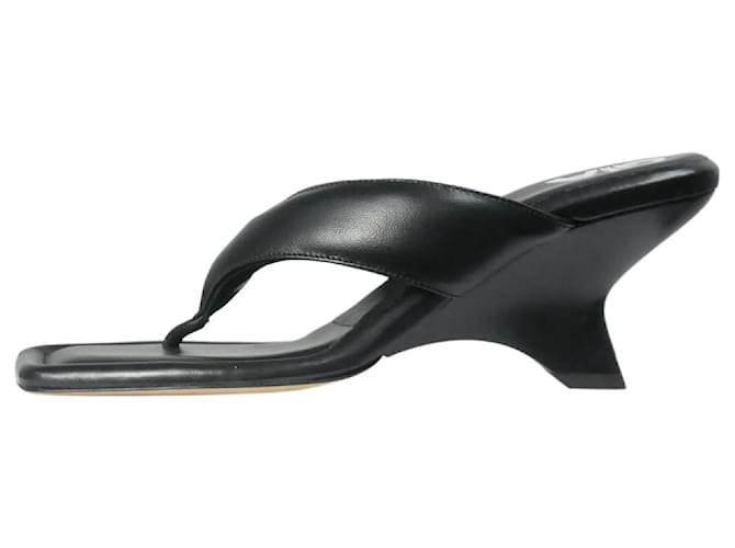 Autre Marque Black puffy leather thong sandal heels - size EU 38  ref.1203972