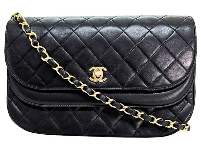 Timeless Chanel Matelassé Black Leather  ref.1204177