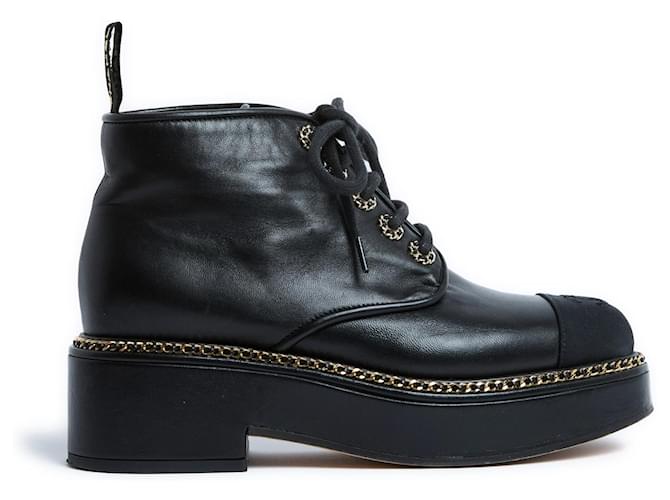 Chanel Clásico Negro CC y cadenas Zapatos Botas EU38.5 Cuero  ref.1204422