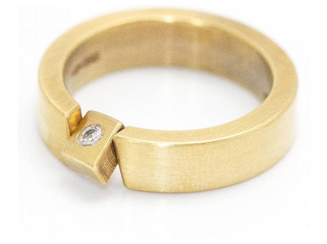 Autre Marque Anello REVERSE NIESSING in oro e diamanti. D'oro