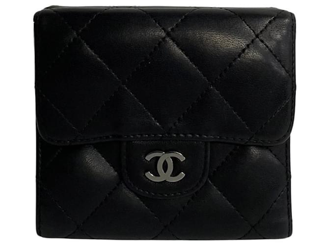 Timeless Chanel Matelassé Black Leather  ref.1204983