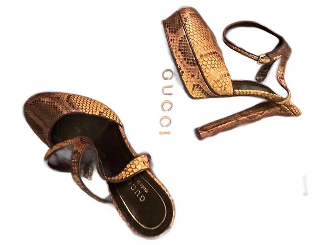 Gucci Parade Model Python Heels Yellow and Black Multiple colors