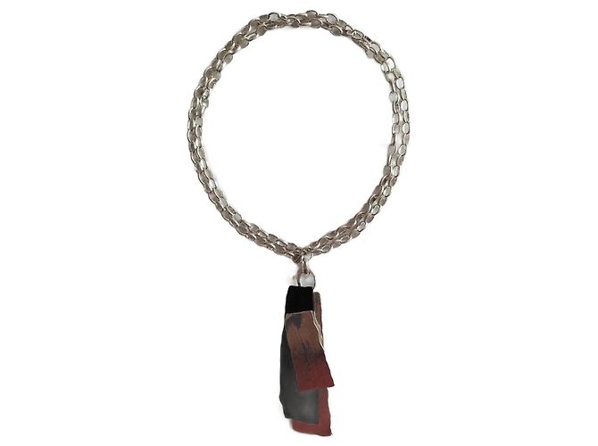 Colar corrente com pingente MAX MARA. Prata