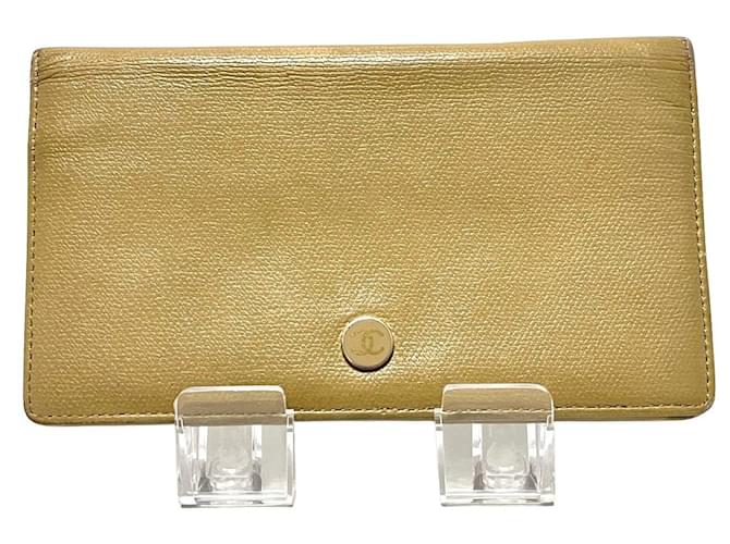 Chanel Coco button Beige Leather  ref.1206083