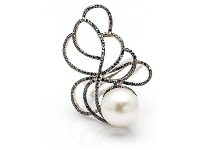 Autre Marque SPIDER Ring in White Gold and Diamonds. Pearl  ref.1206414
