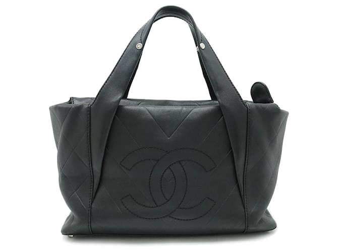 Classique Chanel Cuir Noir  ref.1204953