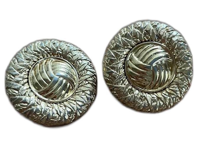 Vintage Yves Saint Laurent circle clip earrings. Golden Gold hardware Monogram Metal  ref.1206836