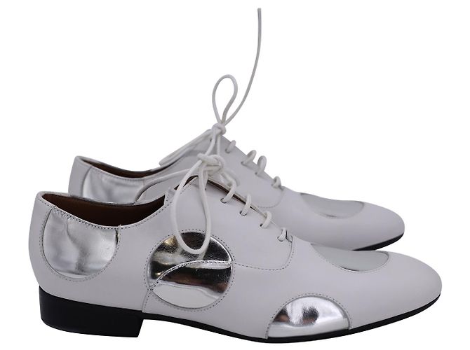 Oxford stringate a pois Marni in pelle bianca e argento