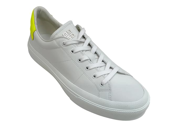 Autre Marque Givenchy White / Yellow City Sneakers Leather  ref.1208627