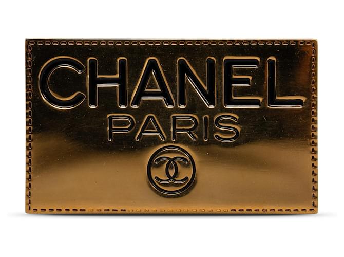 Broche Chanel Or CC Logo Plate Métal Plaqué or Doré  ref.1208801
