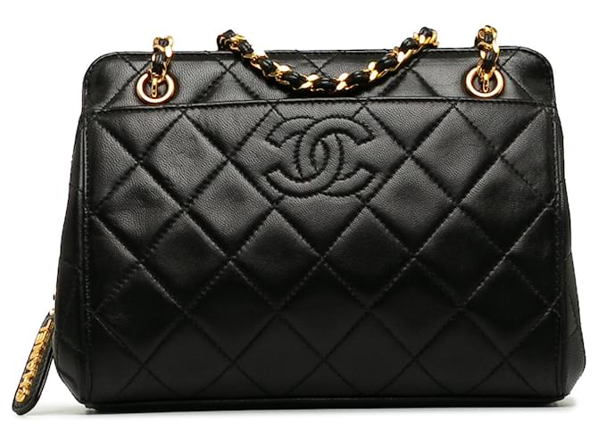 Chanel Black Quilted CC Lambskin Shoulder Bag Leather  ref.1209200
