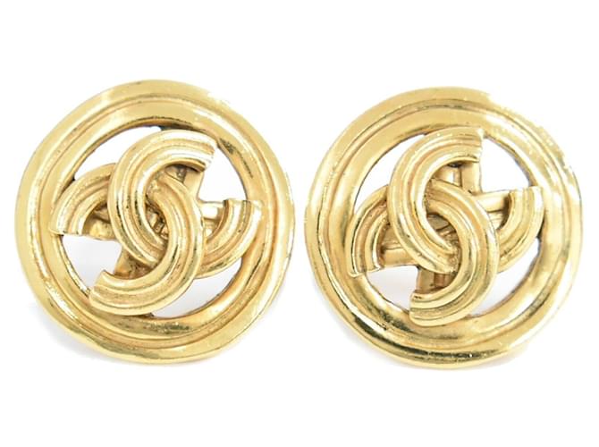 Chanel CC D'oro Placcato in oro  ref.1209457