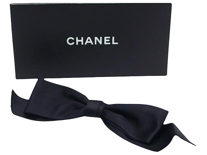 Classique Chanel Soie Noir  ref.1209724