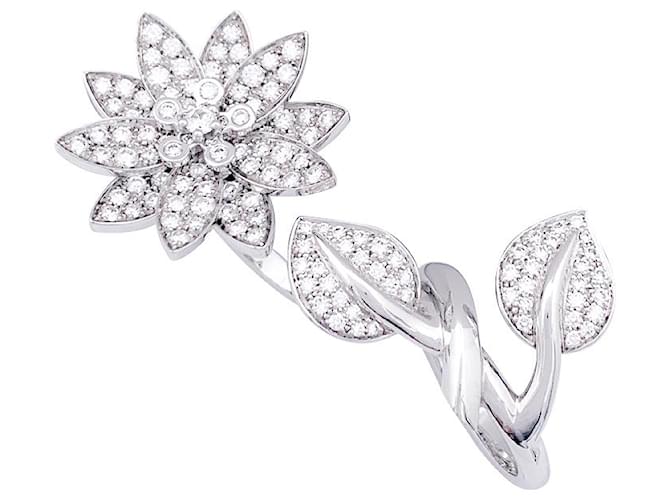Autre Marque Van Cleef & Arpels “Lotus” ring in white gold, diamants. Diamond  ref.1210176
