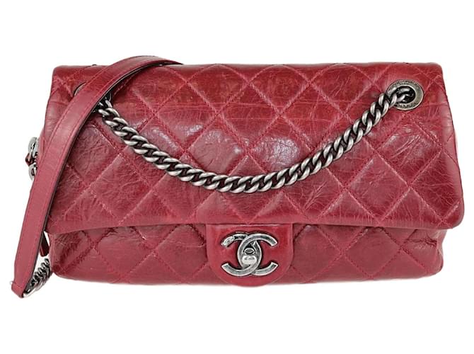 Chanel Rote mittelgroße Easy Flap Bag Leder  ref.1210278