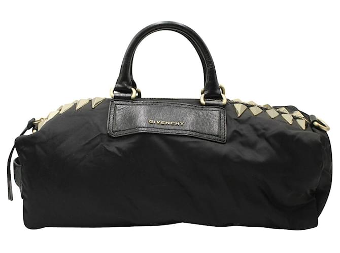 Schwarze Givenchy-Reisetasche aus Nylon mit goldenen Nieten  ref.1210657