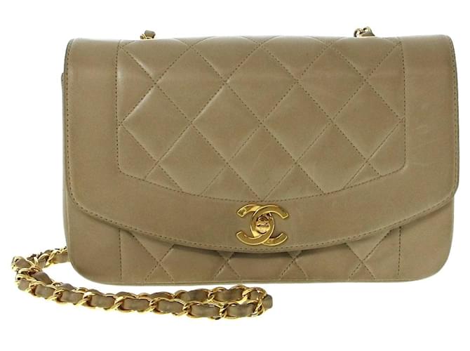 Chanel Diana Bege Couro  ref.1210960