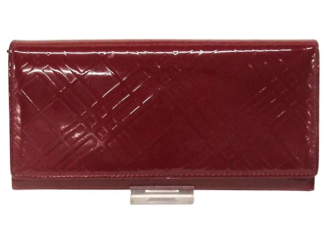 BURBERRY Red Patent leather  ref.1212157