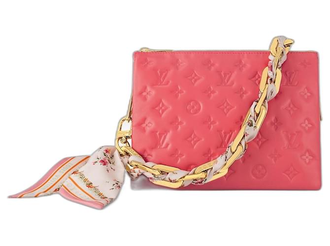 Louis Vuitton LV Coussin PM new Pink Leather  ref.1212404