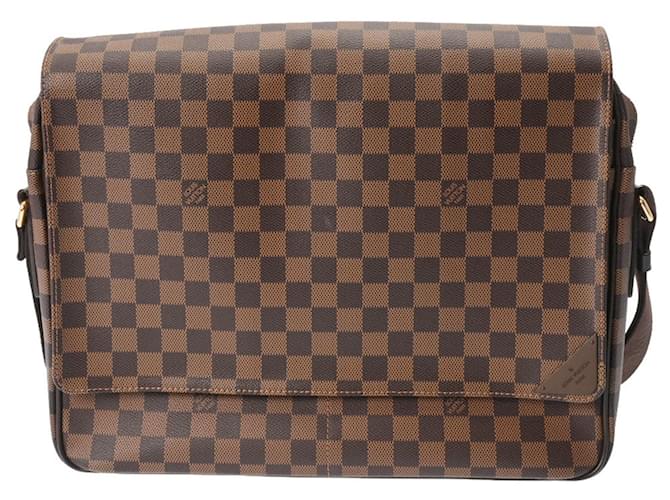 Louis Vuitton Shelton Brown Cloth  ref.1212471