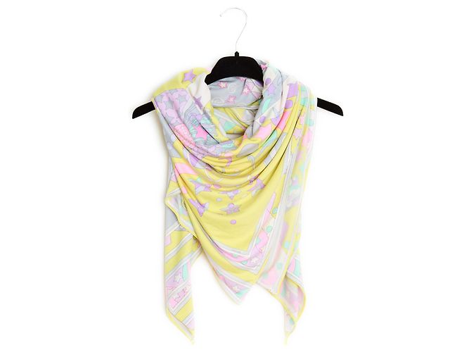 Leonard Carré 145 Pareo de bufanda de circo amarillo de jersey de seda Multicolor
