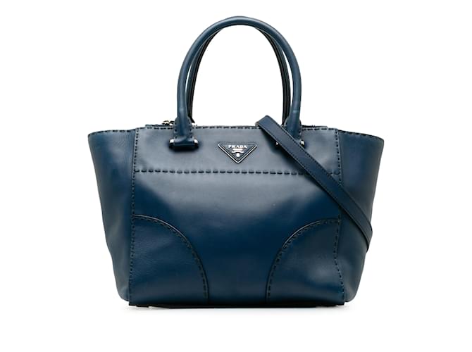 Bolso satchel Prada City con dos bolsillos cosidos en becerro azul Cuero  ref.1212892