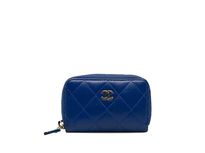 Blauer Münzbeutel aus Chanel CC-Lammleder  ref.1213258